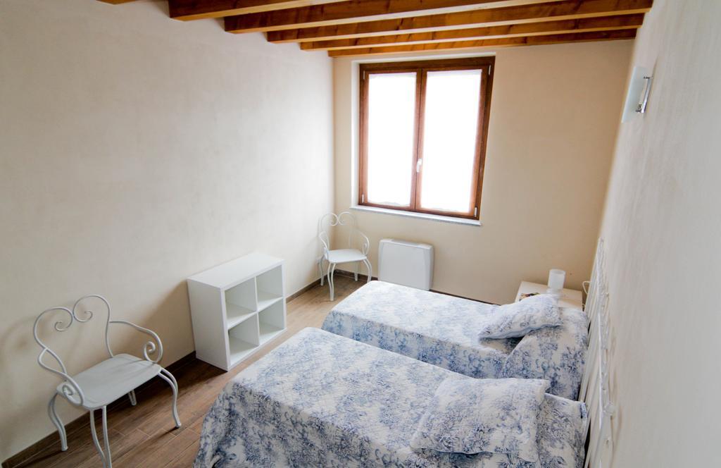 Agriturismo Cascina Della Fontana Lodi Cameră foto